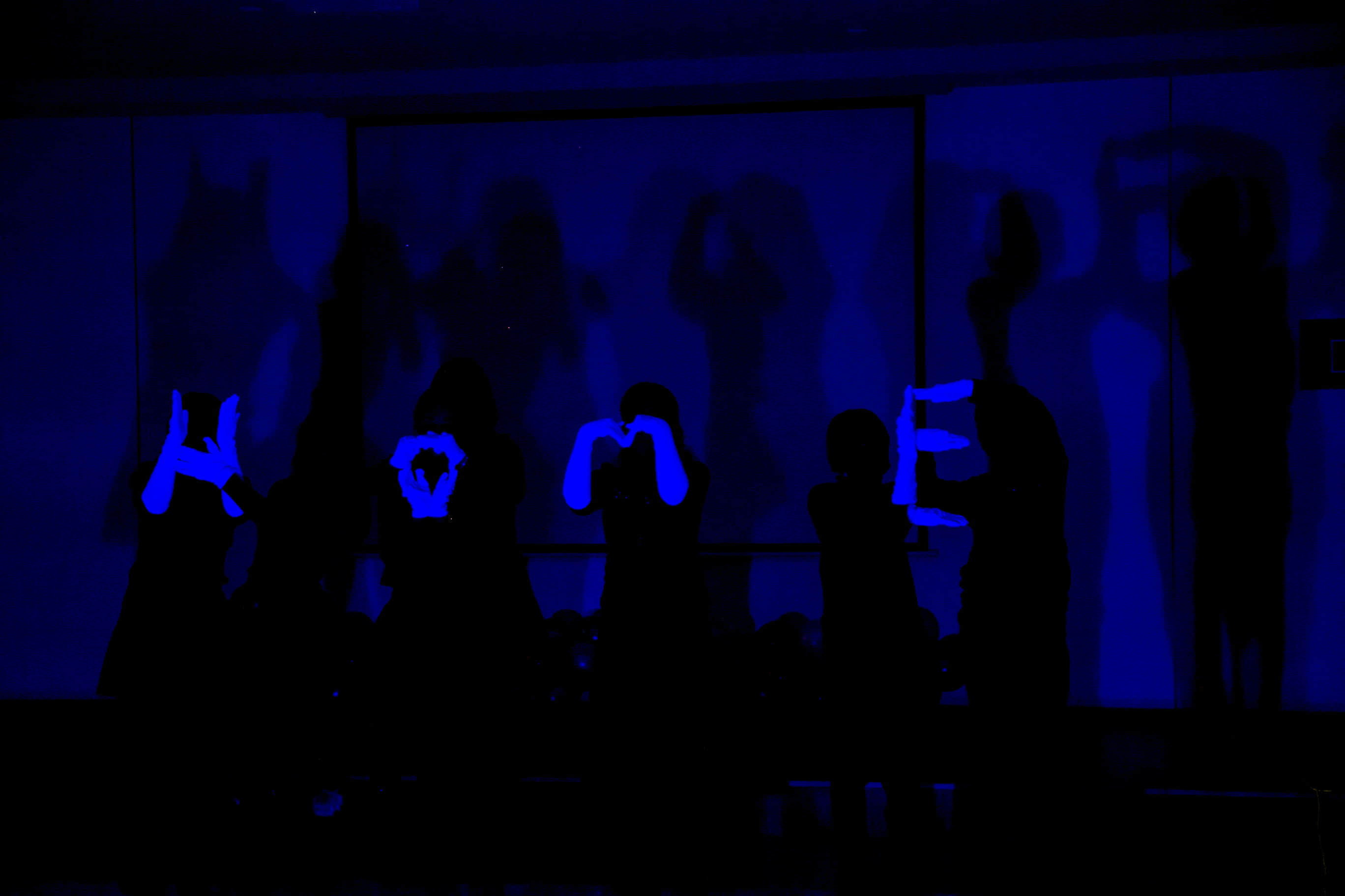 “青春飛揚，溫暖前行”我校成功舉辦2018年元旦聯(lián)歡會