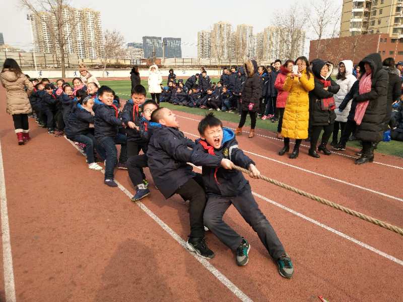 小學部拔河比賽