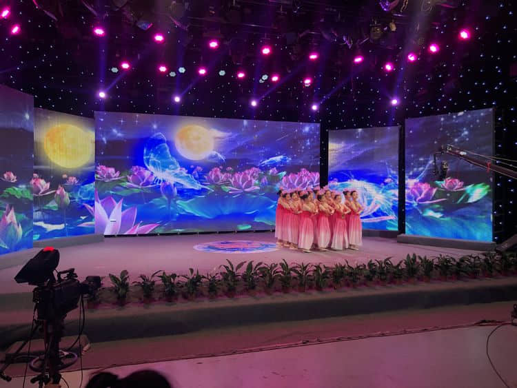 夢遠(yuǎn)方 心飛揚