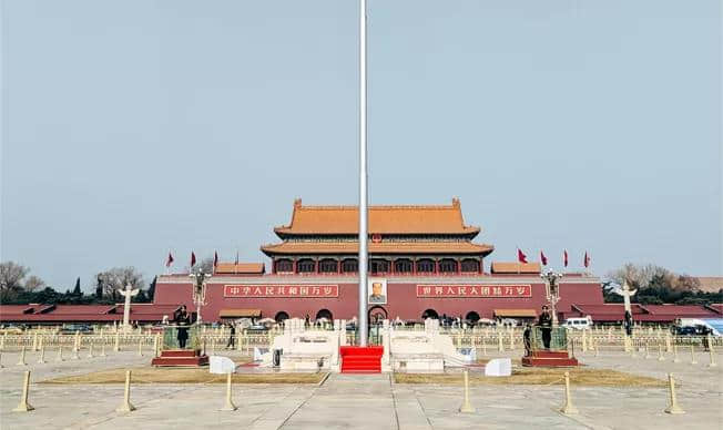 國(guó)泰民安闔家團(tuán)圓，一起歡度雙節(jié)