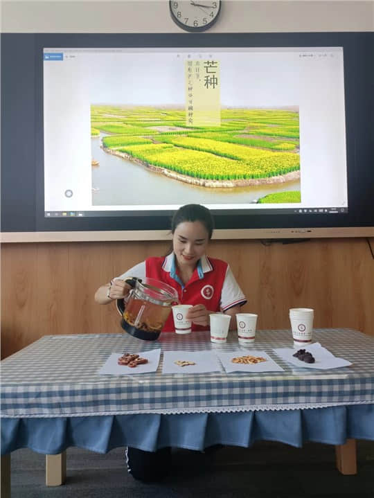 芒種芒種、幸福播種——私立一中附屬幼兒園24節(jié)氣“芒種”主題活動(dòng)