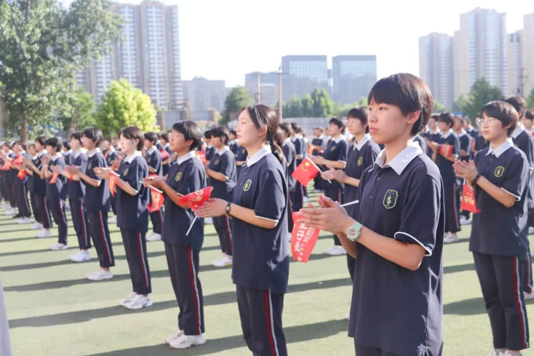 憶往昔崢嶸歲月 展未來續(xù)寫輝煌丨石家莊私立第一中學(xué)初三畢業(yè)典禮暨中考沖刺動員大會