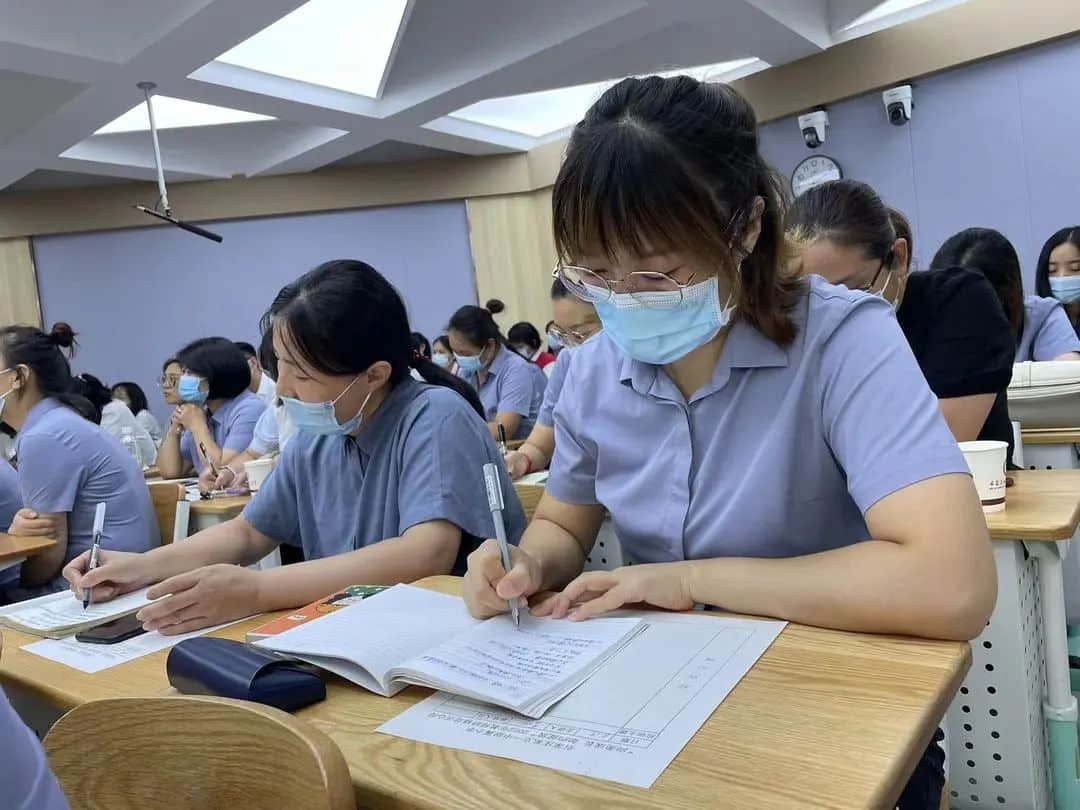 【研研夏日·賦能未來】“向美成長(zhǎng) 如約綻放”教師研修培訓(xùn)紀(jì)實(shí)〈二〉