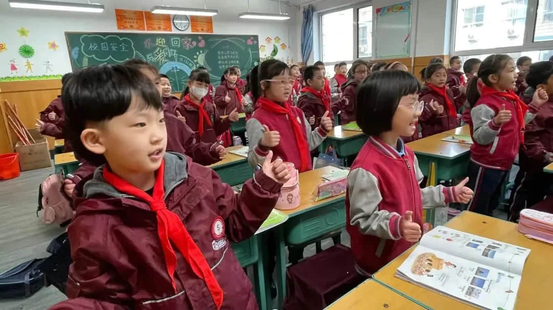 【立小?開學(xué)季】推門聽課常態(tài)化 教研把脈提質(zhì)量｜石家莊私立一中附屬小學(xué)新學(xué)期推門聽課活動