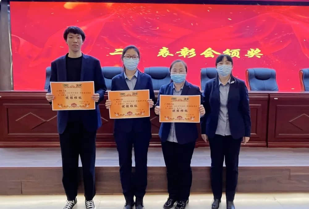 厲兵秣馬 賡續(xù)未來(lái)丨私立一中各年級(jí)召開(kāi)期末表彰大會(huì)暨成績(jī)分析會(huì)