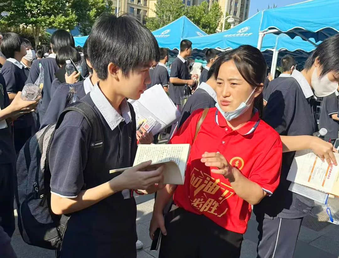 石家莊私立一中祝全市中考學(xué)子金榜題名！