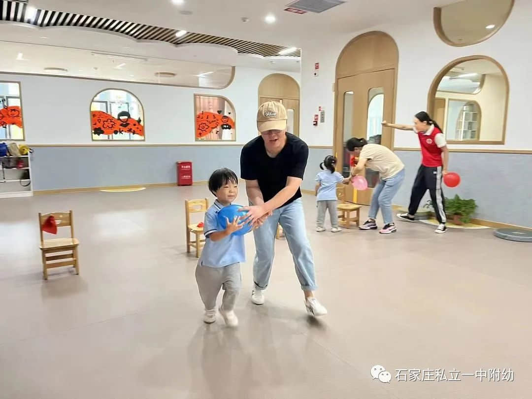 半日陪伴 見證成長(zhǎng)—石家莊私立第一中學(xué)幼兒園家長(zhǎng)開放日活動(dòng)