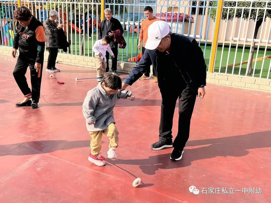 【幼之育】愛滿重陽(yáng) 孝潤(rùn)童心——石家莊私立第一中學(xué)幼兒園