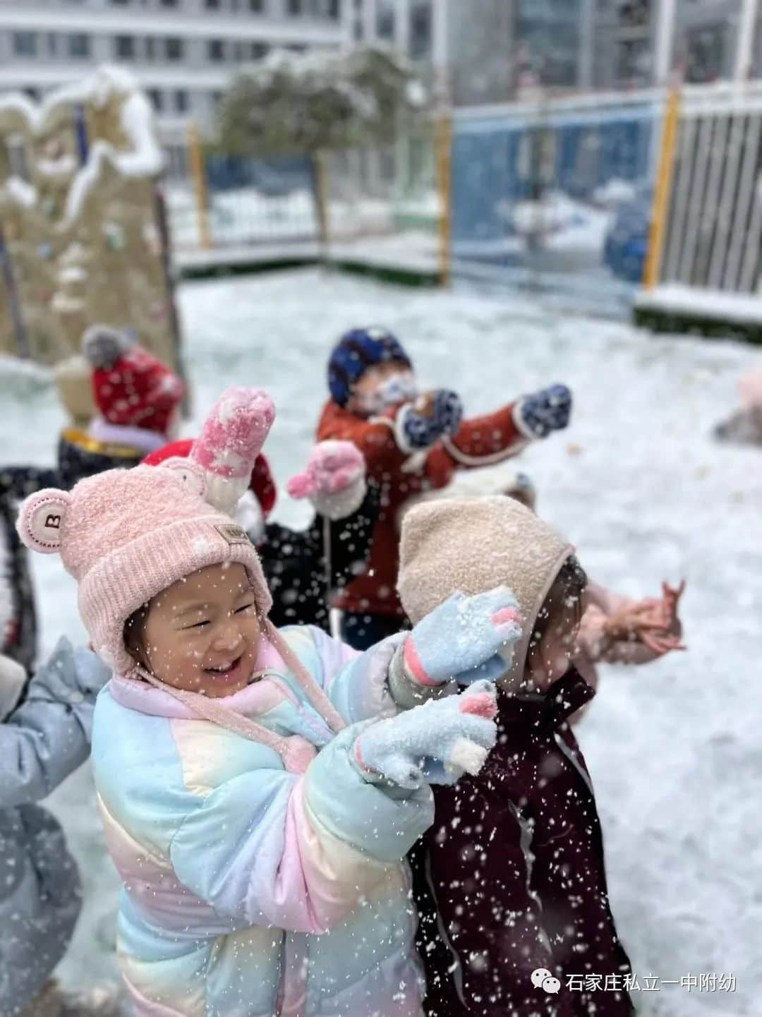 【幼之樂】“立寶兒”雪趣，邂逅最美童年
