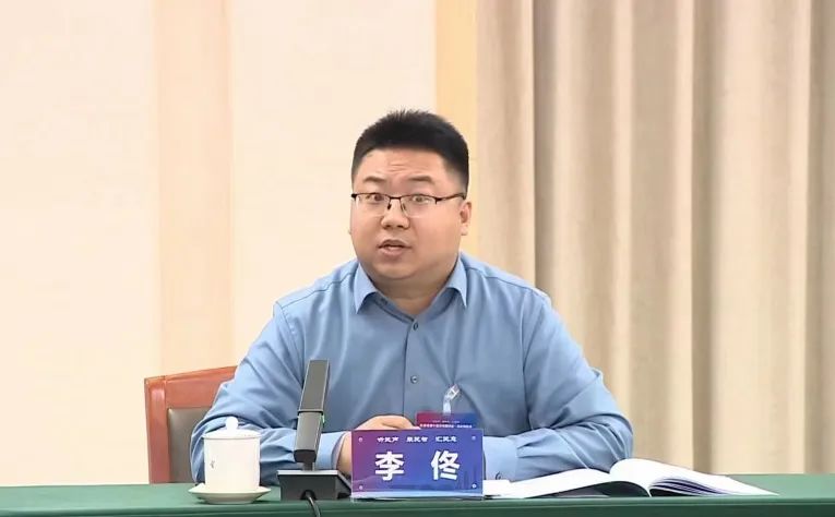 石家莊私立一中附屬小學李佟校長參加第十五次市民?市長懇談會