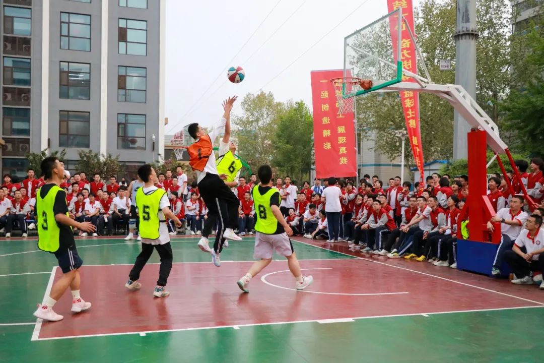 火紅青春 迎“籃”而上 丨石家莊私立第一中學(xué)第二屆“輝煌杯”籃球藝術(shù)節(jié)圓滿舉行