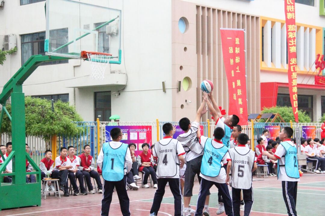 火紅青春 迎“籃”而上 丨石家莊私立第一中學(xué)第二屆“輝煌杯”籃球藝術(shù)節(jié)圓滿舉行