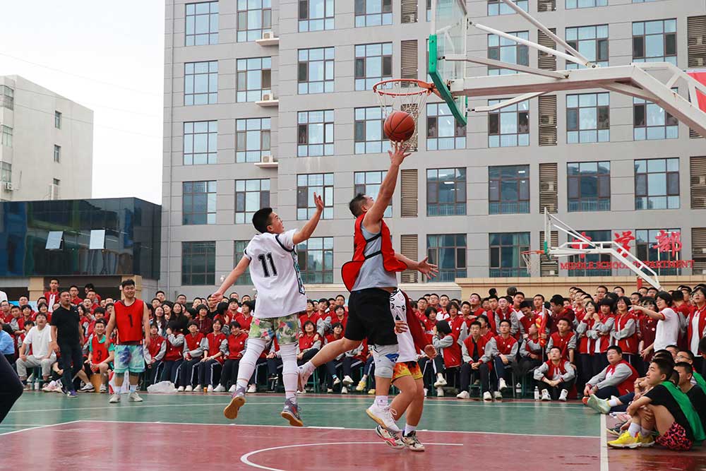 火紅青春 迎“籃”而上 丨石家莊私立第一中學(xué)第二屆“輝煌杯”籃球藝術(shù)節(jié)圓滿舉行
