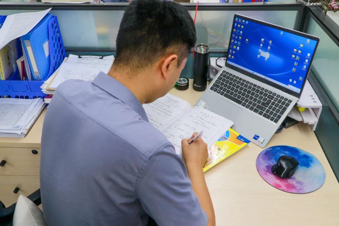 筆耕書案?jìng)?cè) 匠心促教學(xué)丨石家莊私立第一中學(xué)優(yōu)秀教案展示