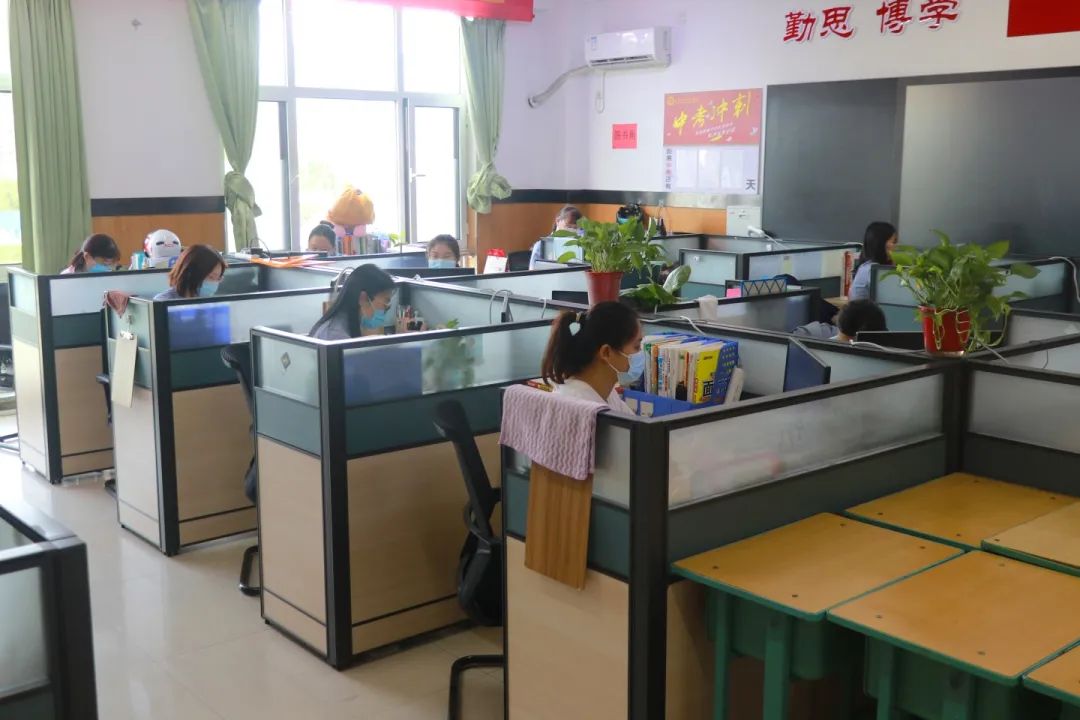 筆耕書案?jìng)?cè) 匠心促教學(xué)丨石家莊私立第一中學(xué)優(yōu)秀教案展示