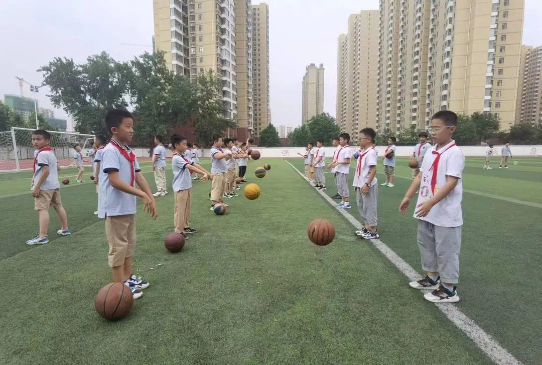 【立小?聚焦教學(xué)】繽紛社團(tuán)展風(fēng)采 啟智潤心助成長(zhǎng)｜立之愛社團(tuán)課活動(dòng)展示