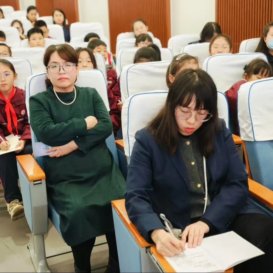 【立小?閱讀嘉年華】作家進校園 點亮文學夢想之光