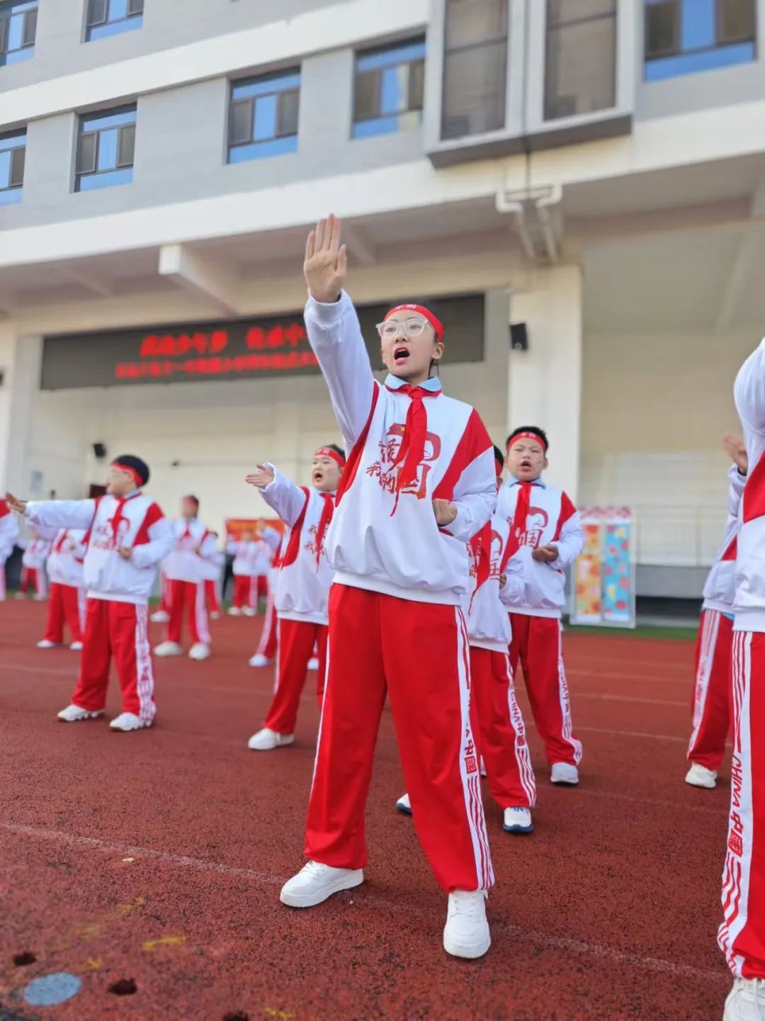 【立小?美育】武動(dòng)少年夢(mèng) 傳承中華魂 | 四年級(jí)武術(shù)操展演紀(jì)實(shí)