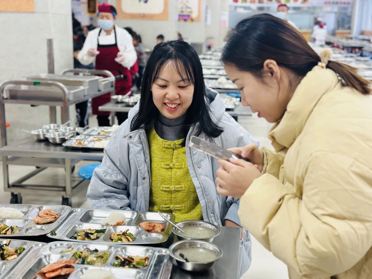 【立小 ? 家校共育】美好“食”光 與愛同在 | 第一學(xué)期家長陪餐紀(jì)實(shí)