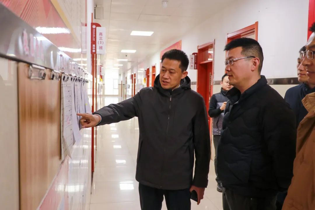 985、211名校面對(duì)面丨國(guó)防科技大學(xué)走進(jìn)私立一中