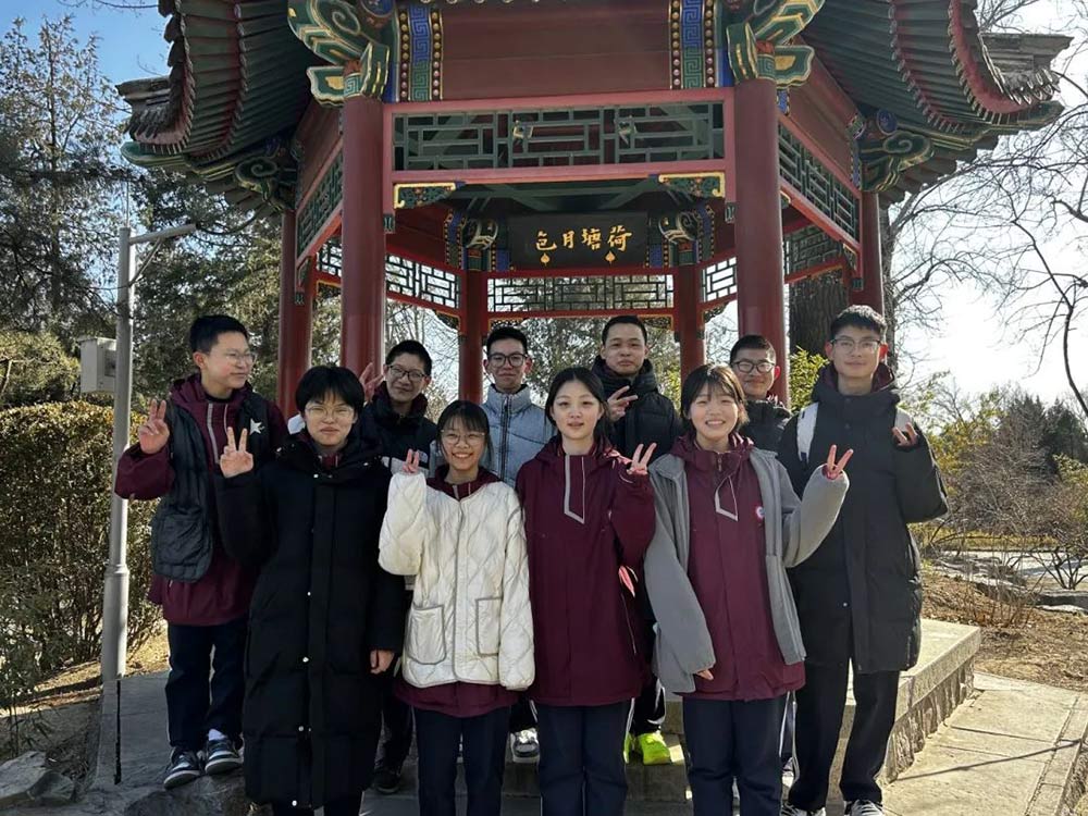 私立一中學(xué)子走進(jìn)清華丨逐夢(mèng)頂尖學(xué)府，點(diǎn)燃青春夢(mèng)想！
